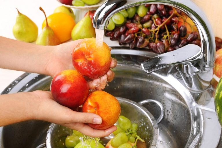 Natural Ways to Wash Fruit Vegetables Naturally