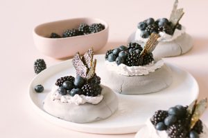 vegan pavlova