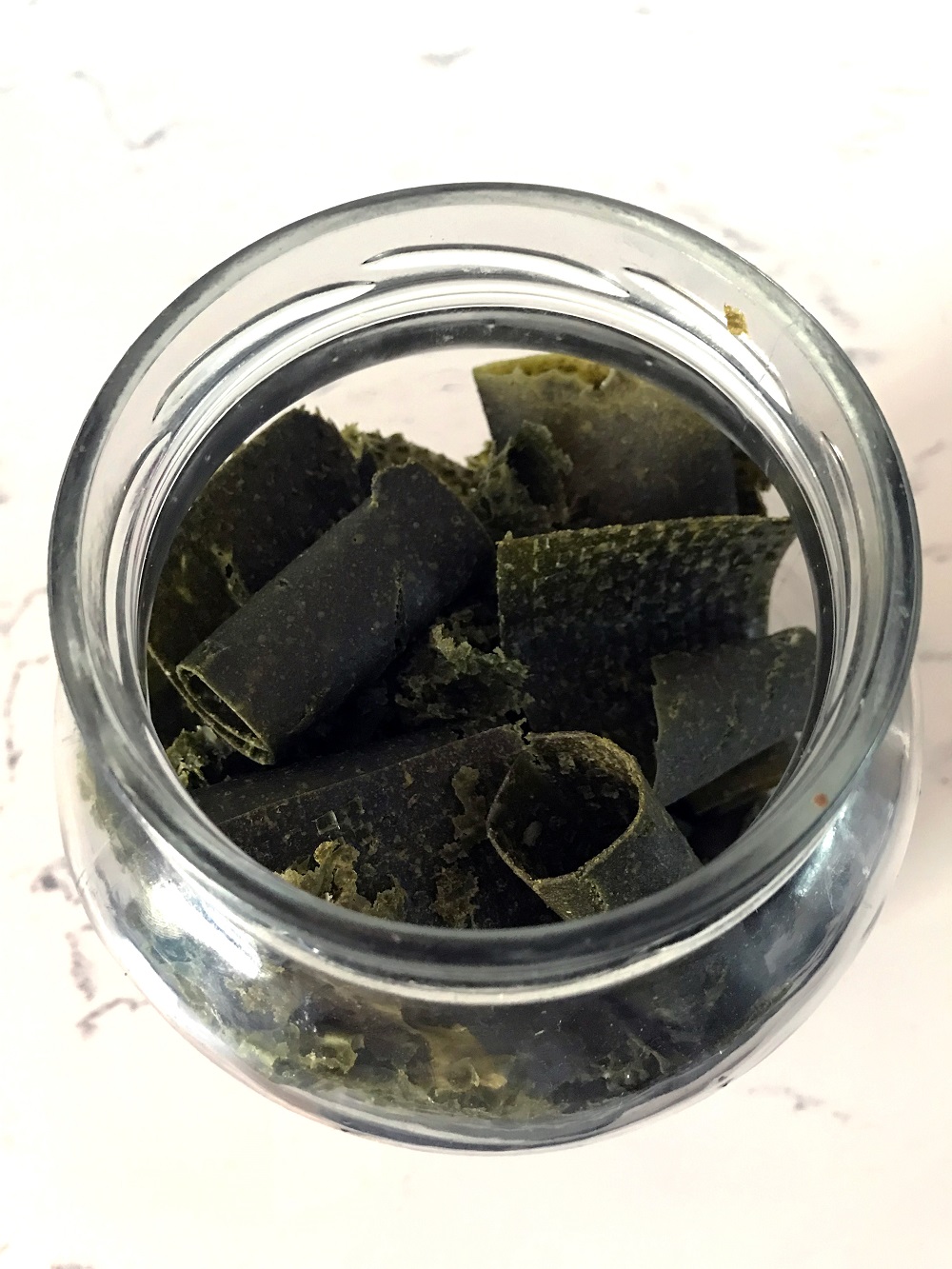 MilasMeals-GreenFruitRoll-InJar1_web