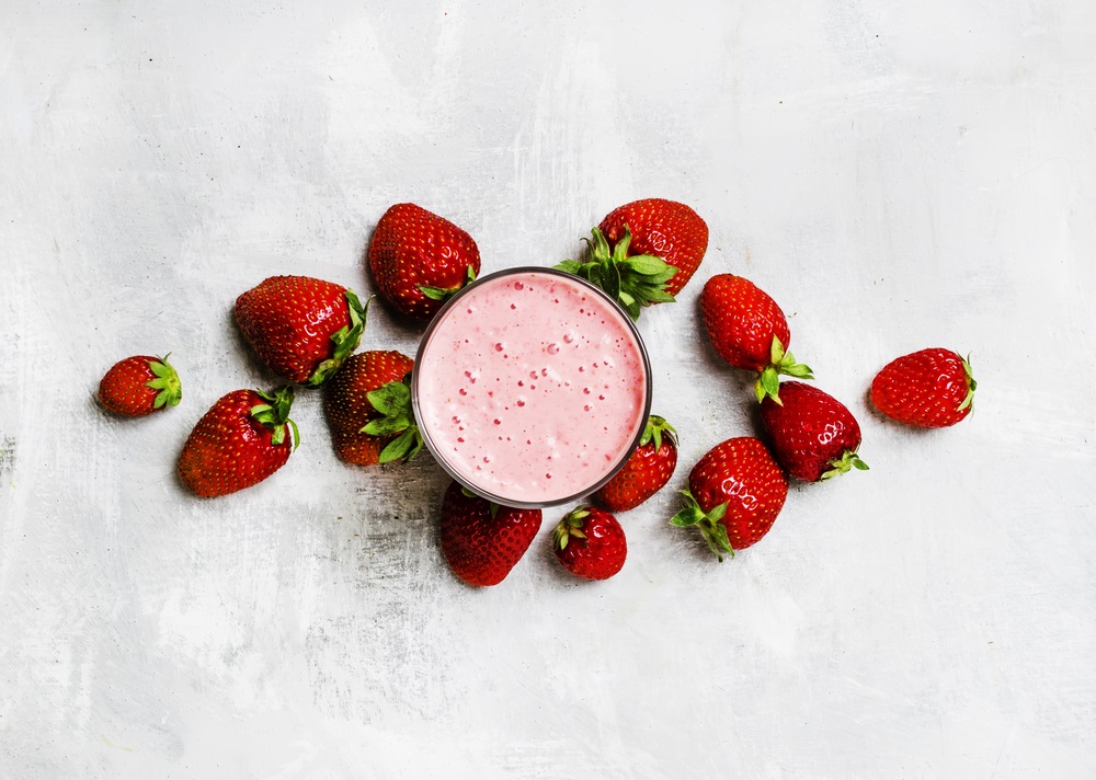 The Smoothie That Will Do More for Your Skin Than A Vampire Facial