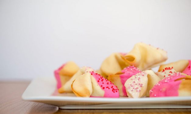 Valentines-Day-Fortune-Cookies-by-The-Sweet-Rebellion