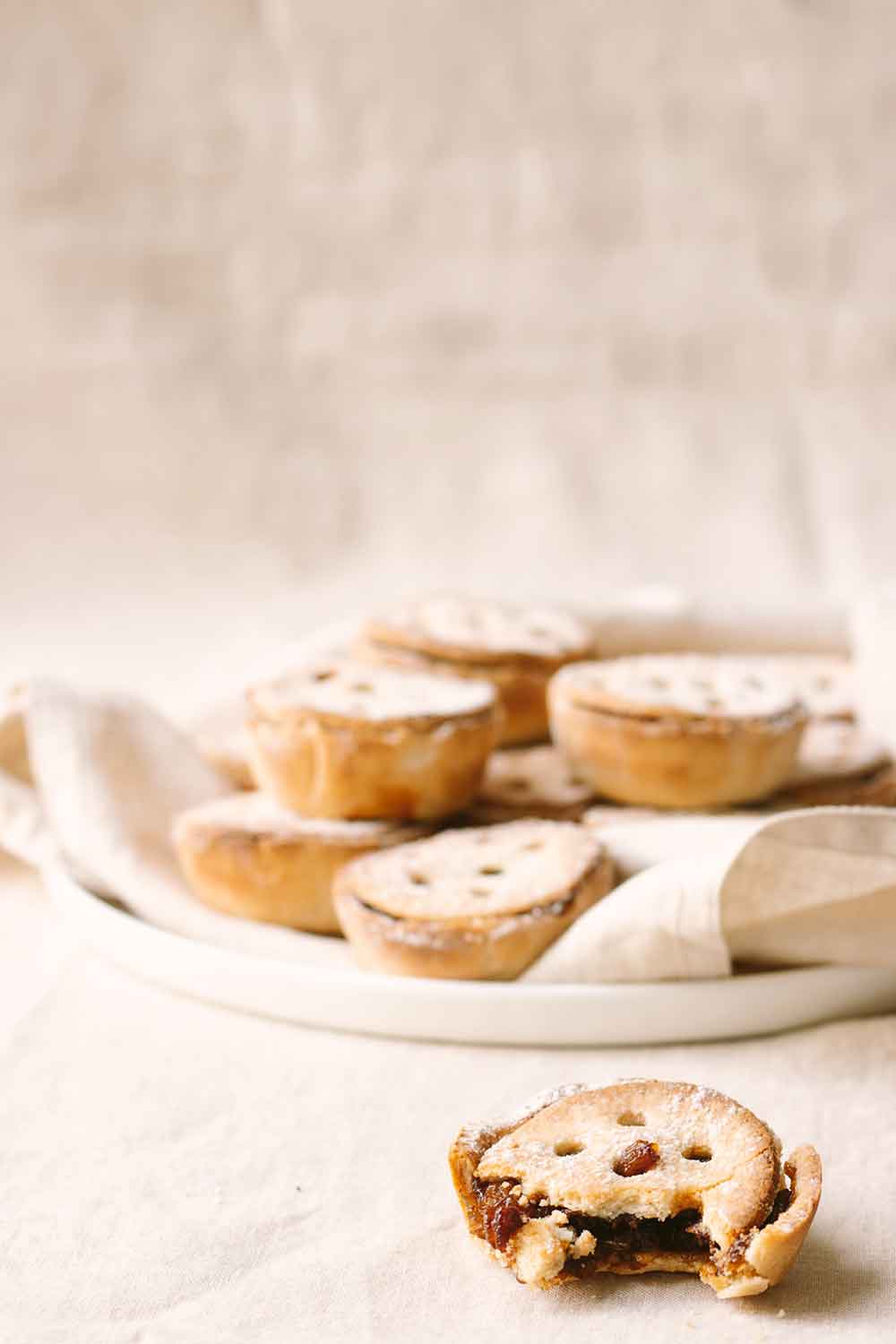 Vegan-Mince-Pies-for-Festive-Feasting-web