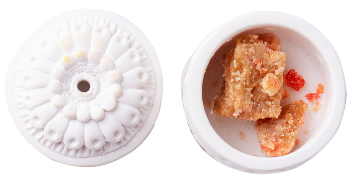 crystal_essence_solid_perfume_